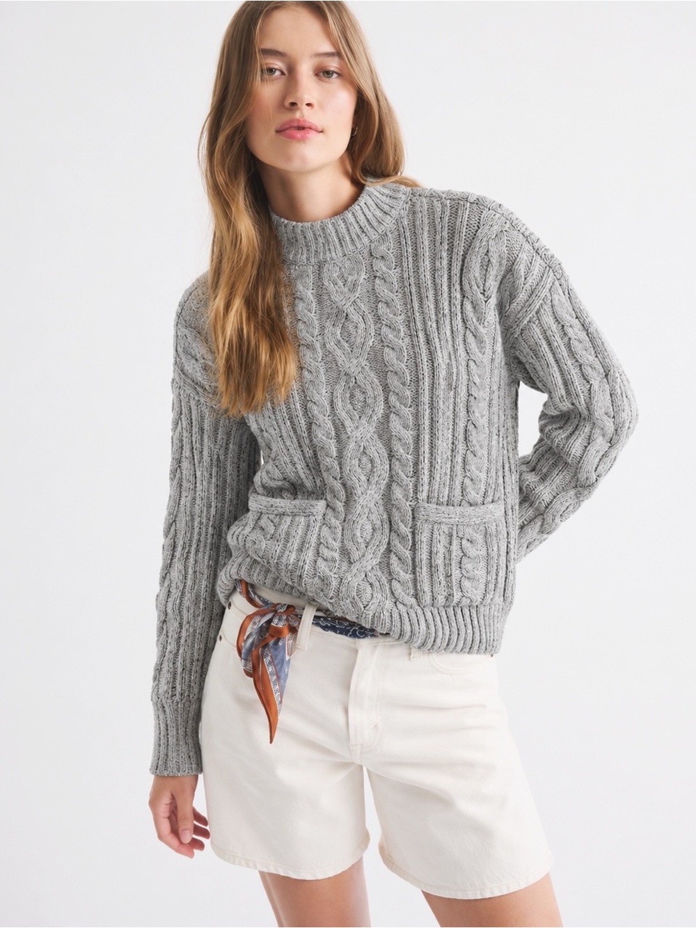 Abercrombie & Fitch Woman Gray Chunky Cable Knit Crewneck Sweater XS Fisherman